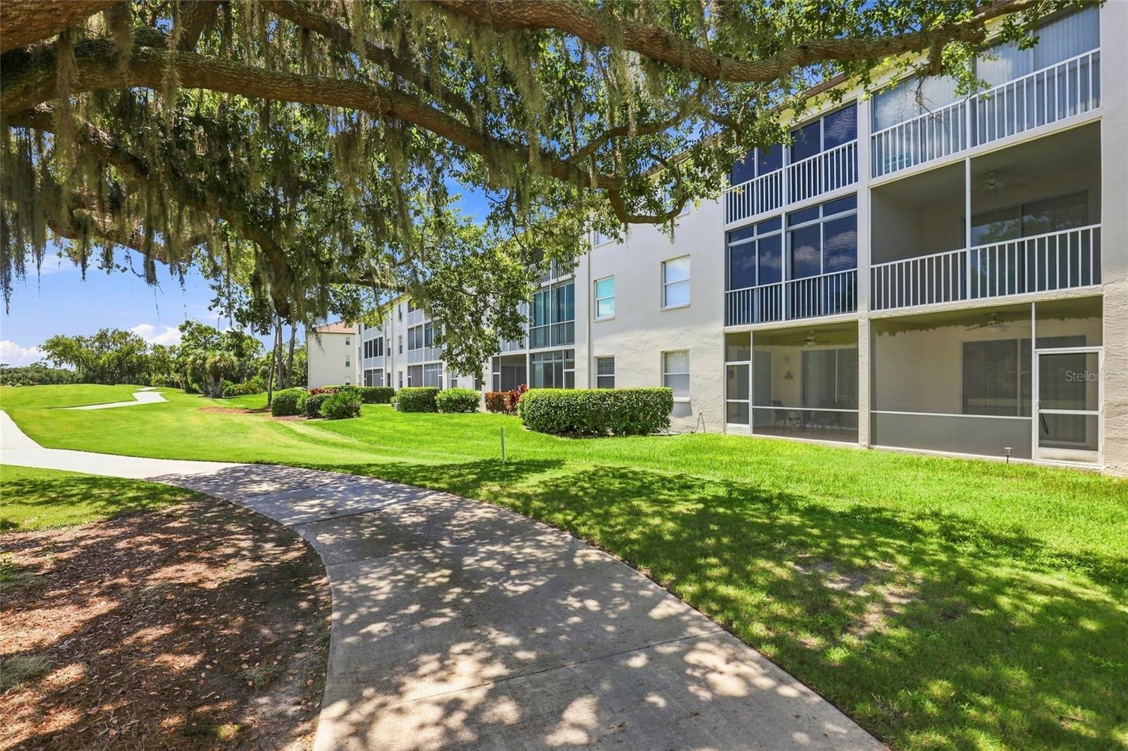 8735 OLDE HICKORY AVE #8304 — photo 33