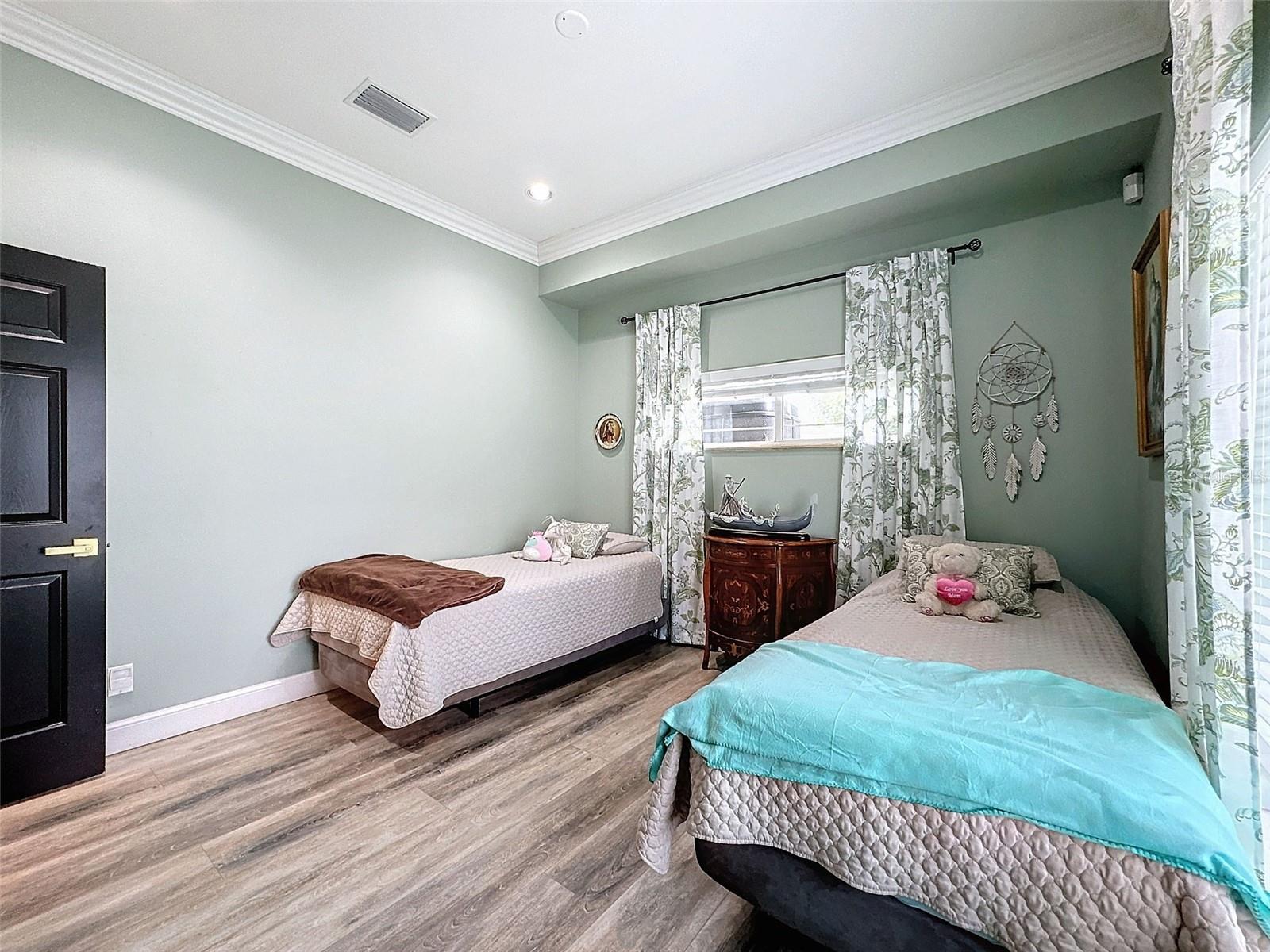 4448 GLENBROOK DR — photo 39