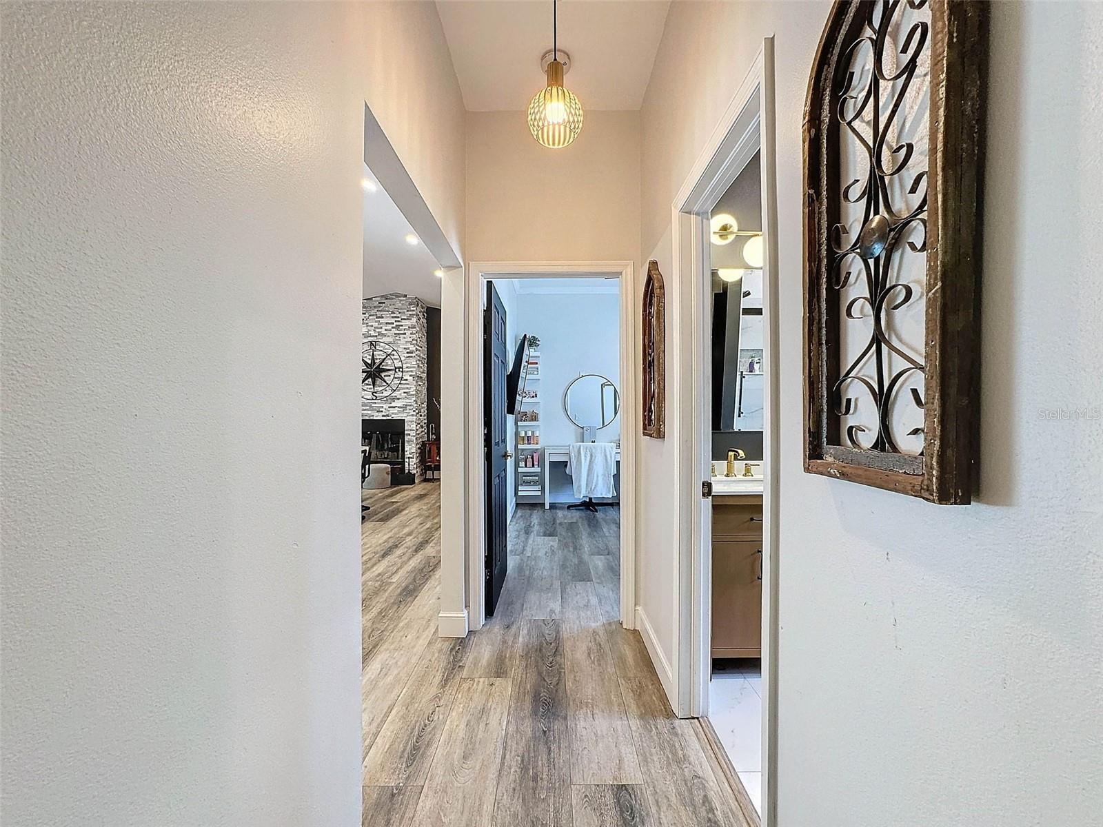 4448 GLENBROOK DR — photo 37