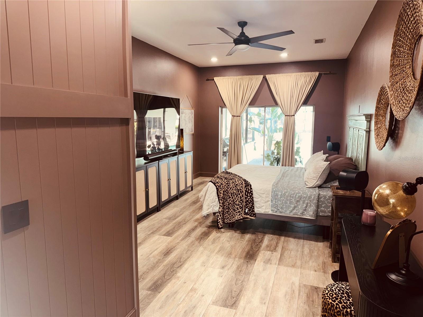 4448 GLENBROOK DR — photo 28