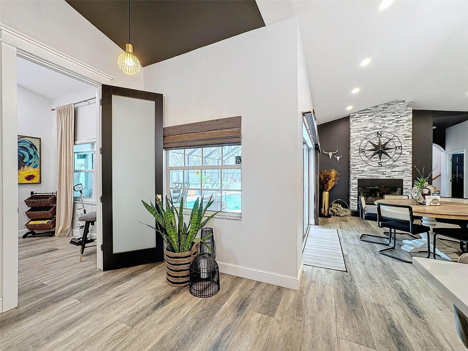 4448 GLENBROOK DR — photo 19