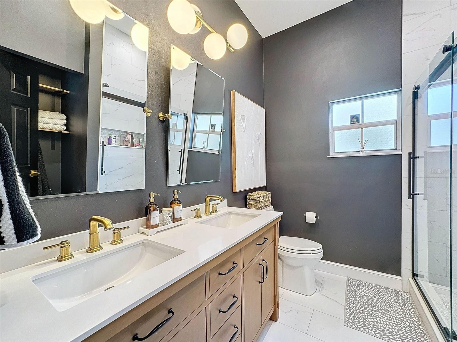 4448 GLENBROOK DR — photo 33