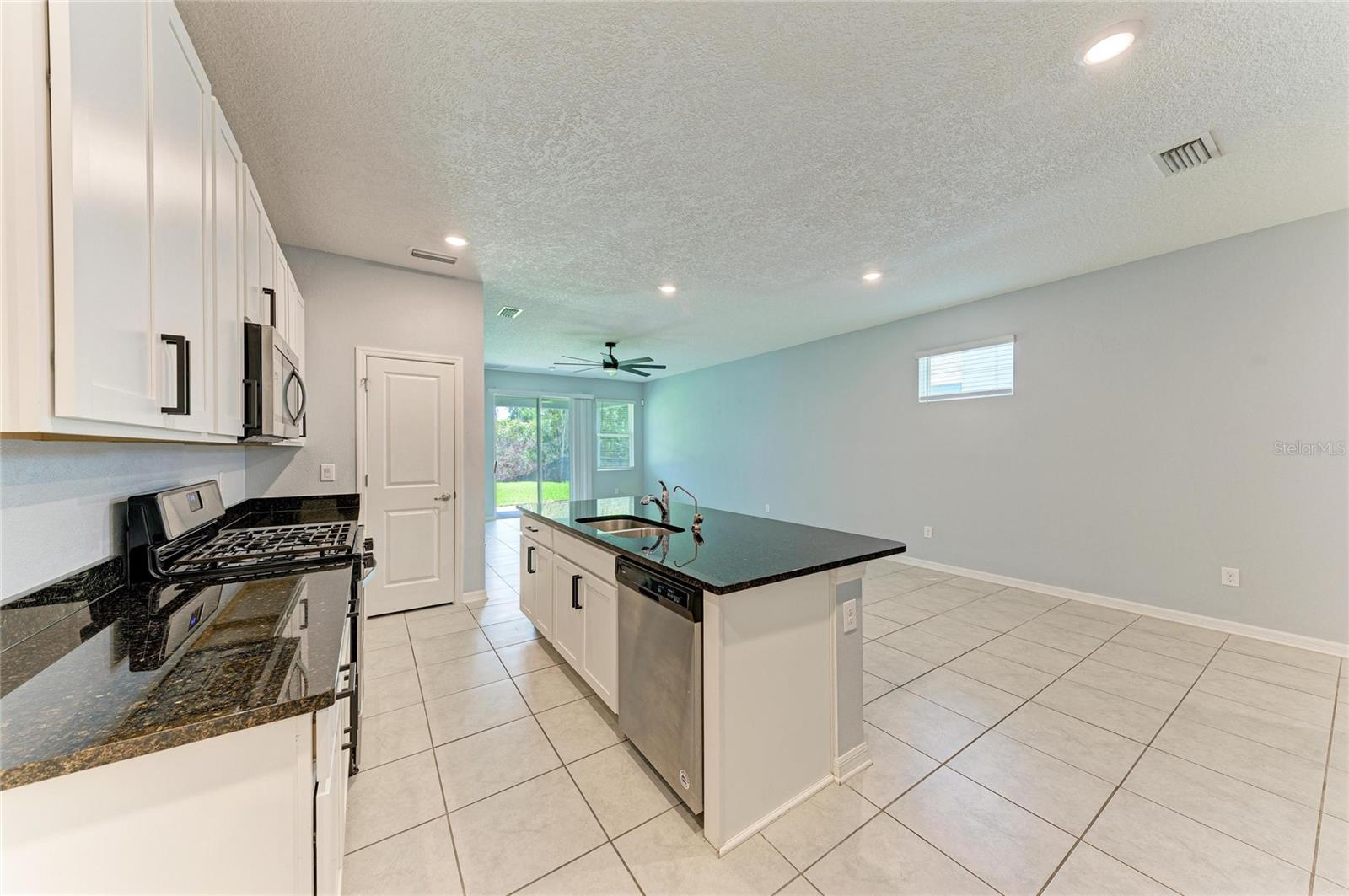 5834 BUNGALOW GROVE CT — photo 17