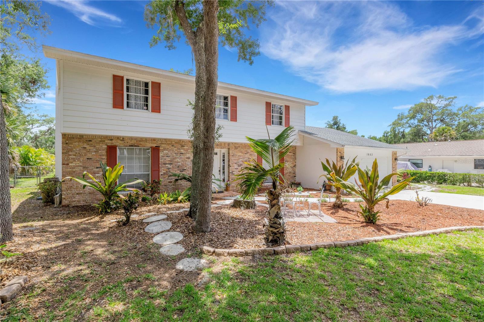 1603 PECAN ST — photo 47