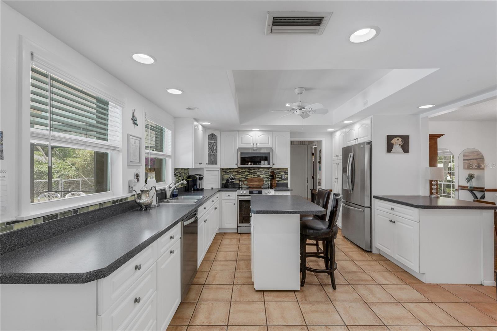1603 PECAN ST — photo 25