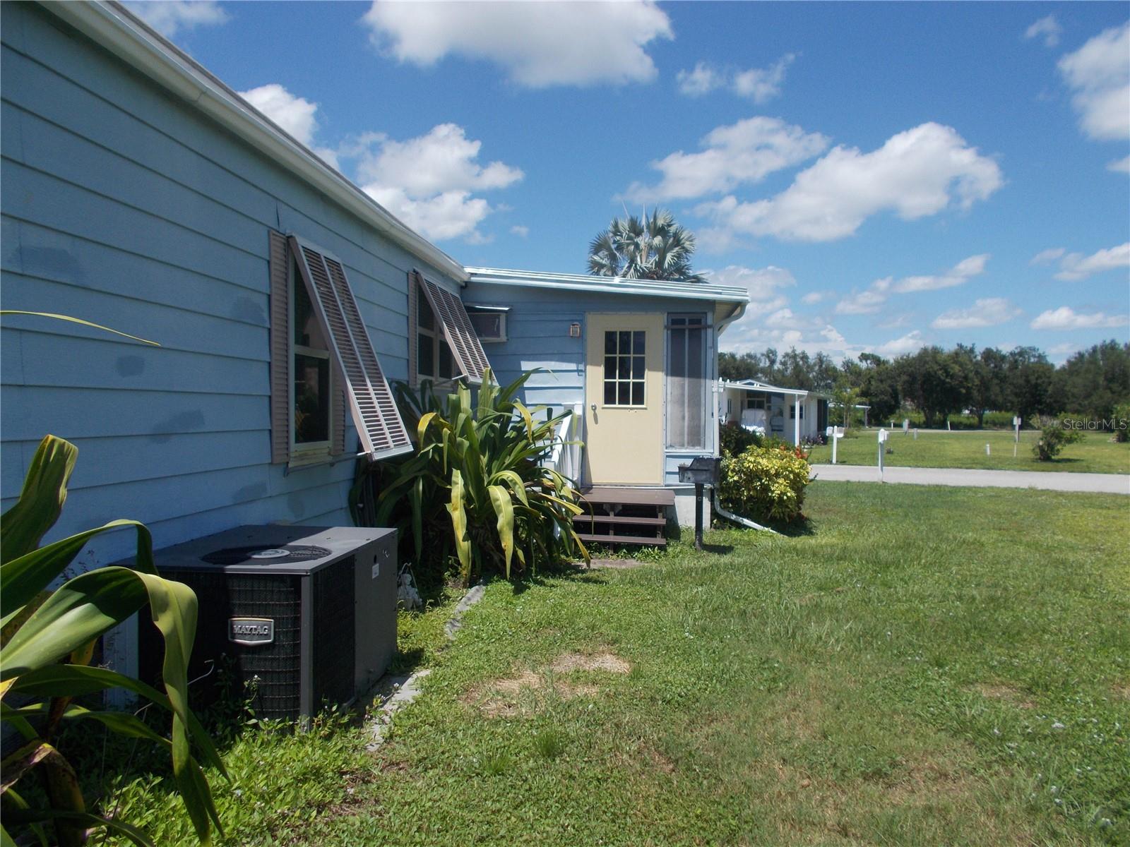 6432 KEENA CT — photo 40