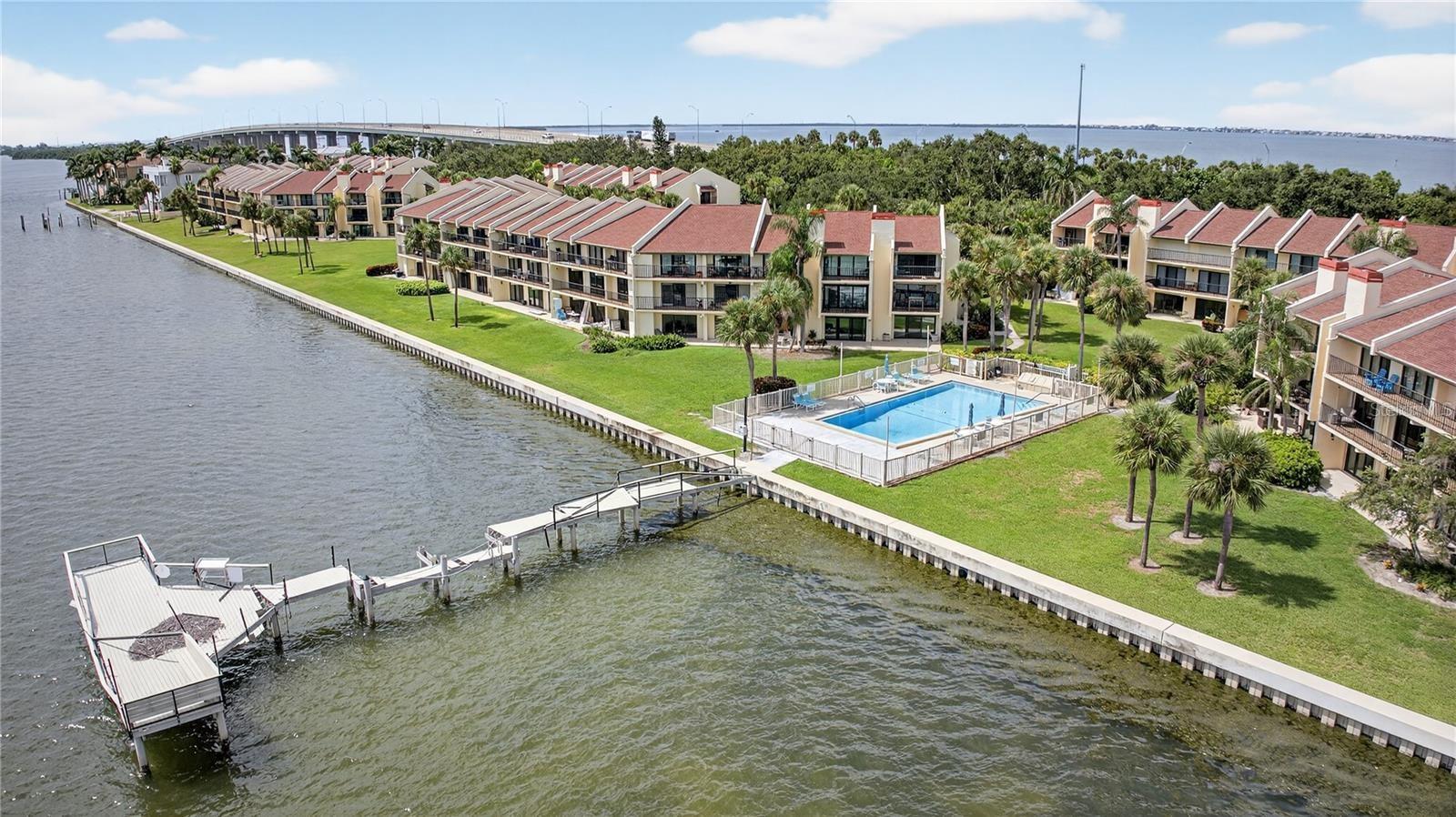 7550 SUNSHINE SKYWAY LN S #P12 — photo 3