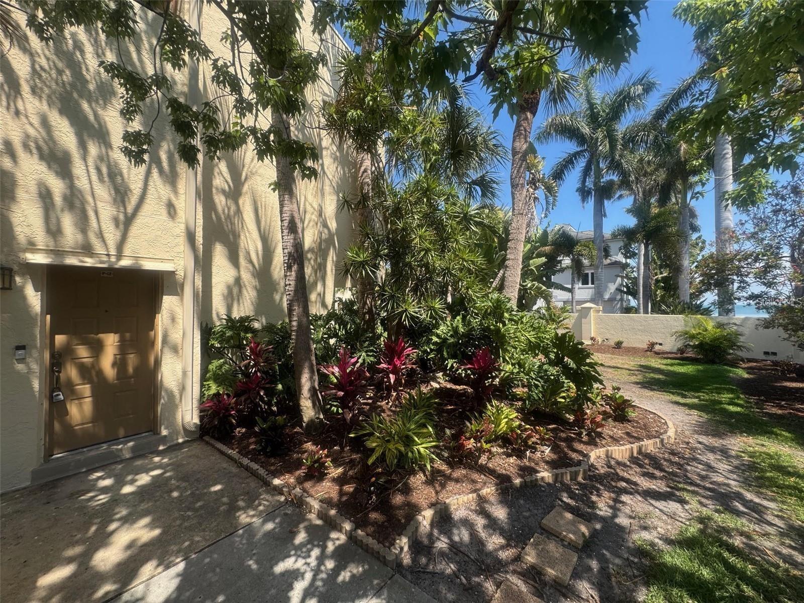 7550 SUNSHINE SKYWAY LN S #P12 — photo 9