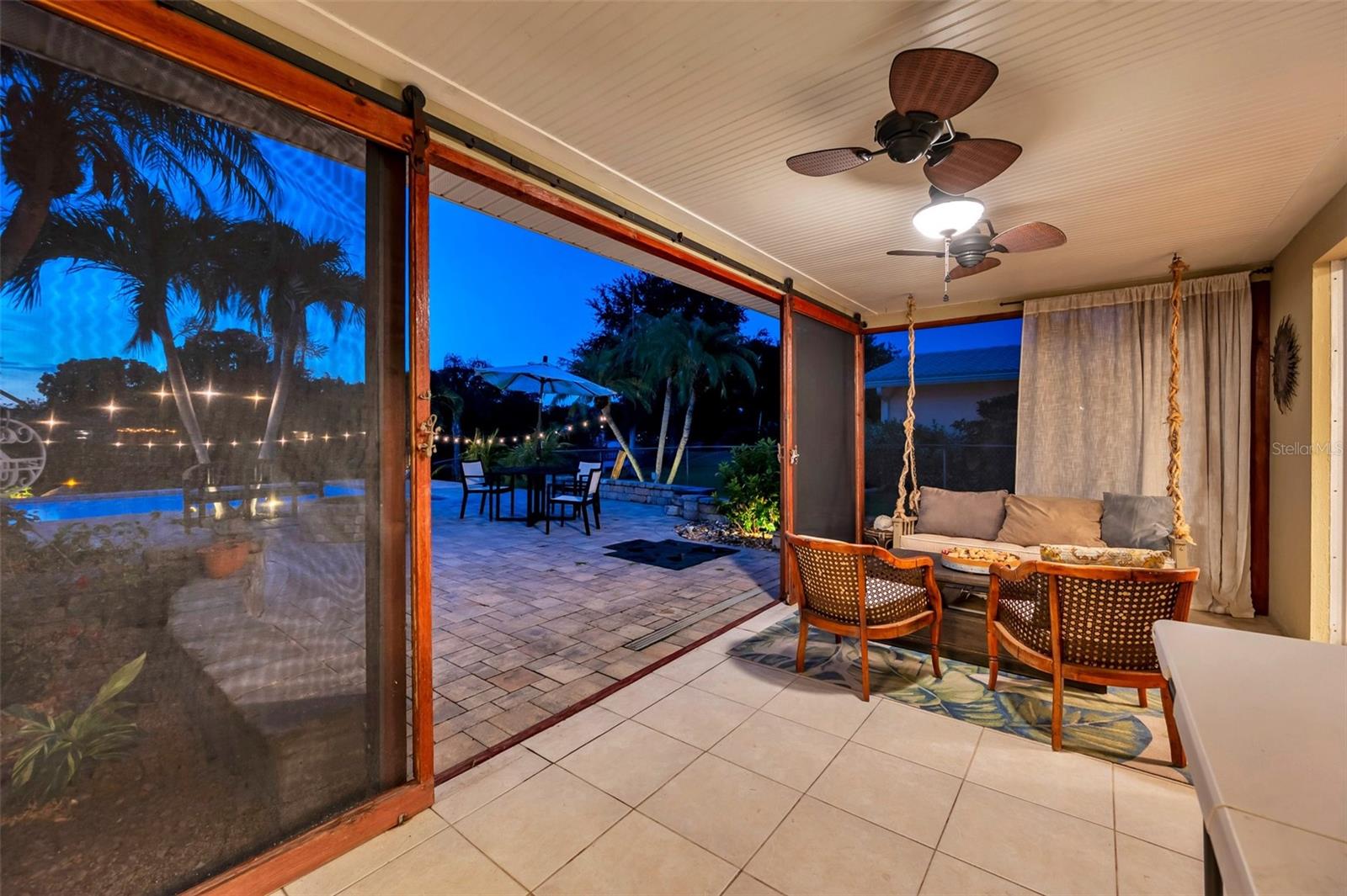 2420 FAIRBANKS DR — photo 9