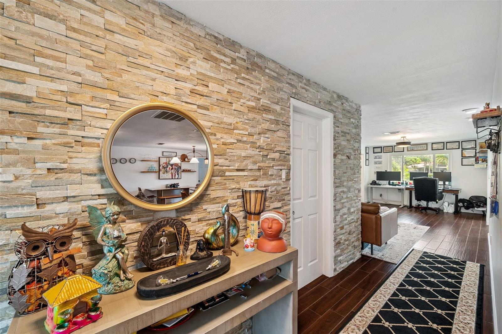 2420 FAIRBANKS DR — photo 29