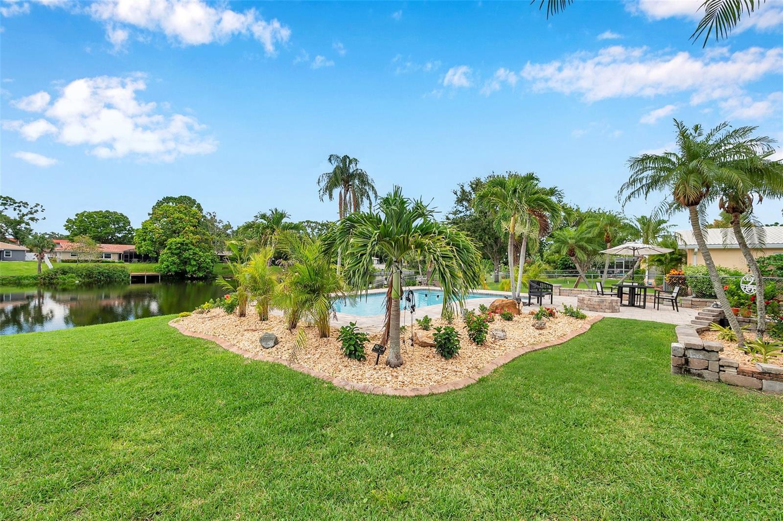 2420 FAIRBANKS DR — photo 17