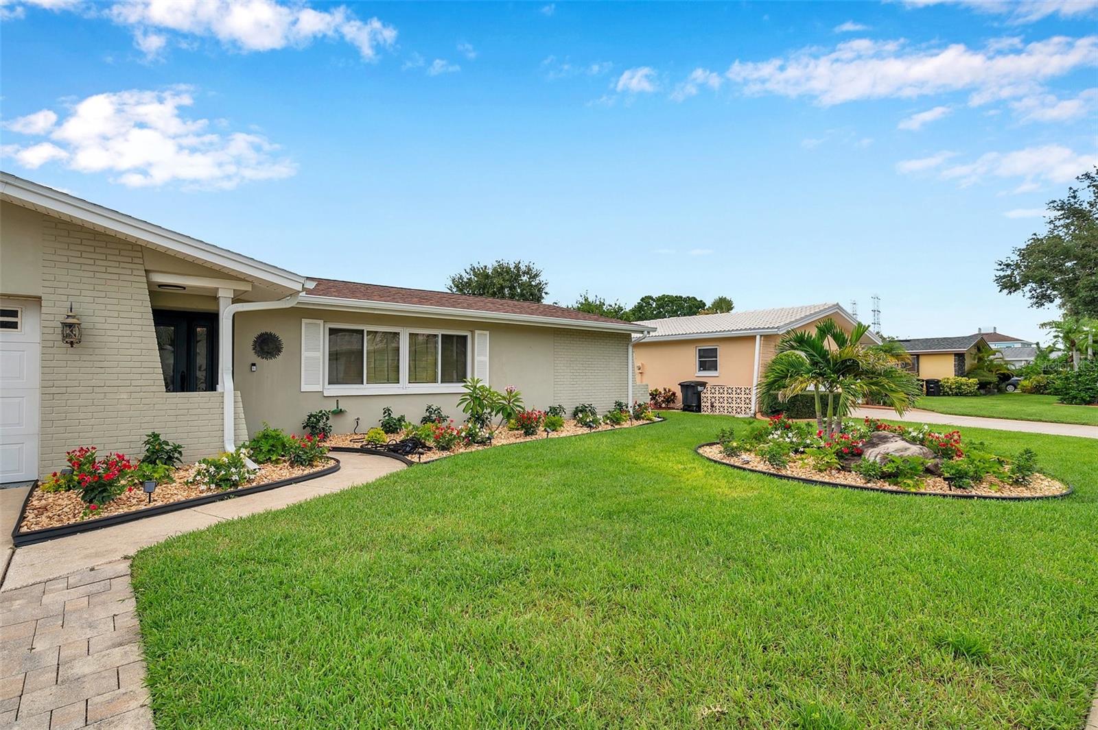 2420 FAIRBANKS DR — photo 16