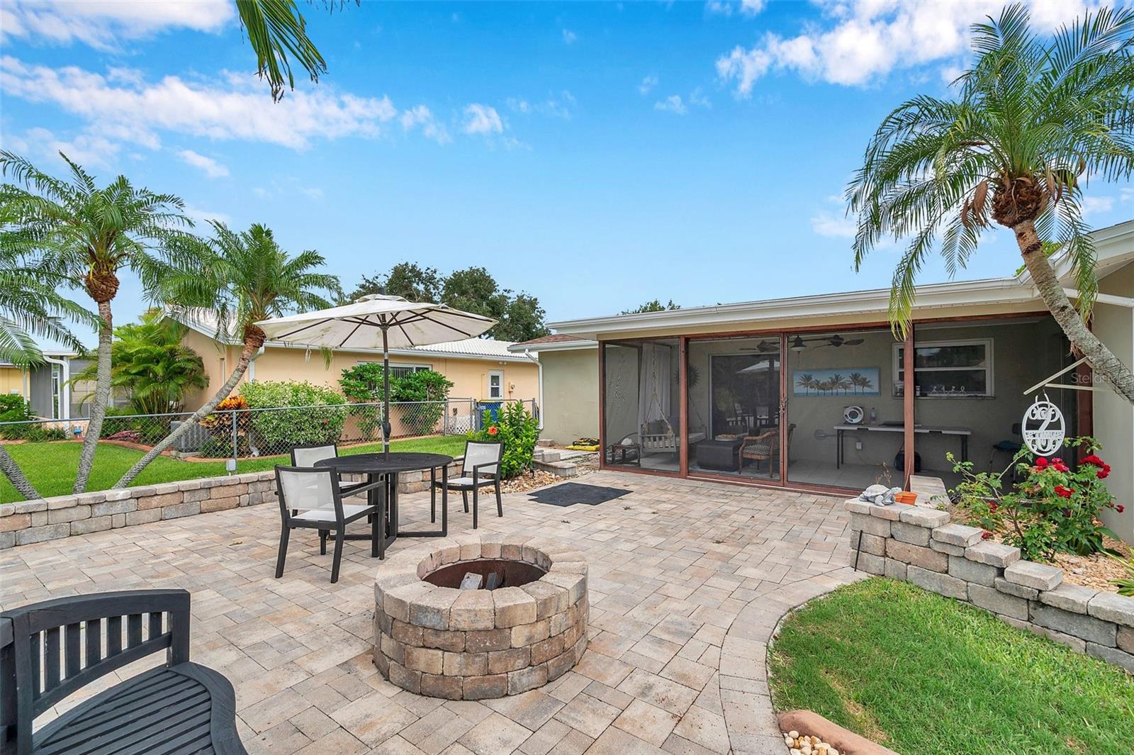 2420 FAIRBANKS DR — photo 24