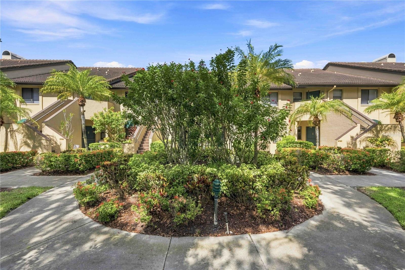 5726 ASHTON LAKE DR #11 — photo 3