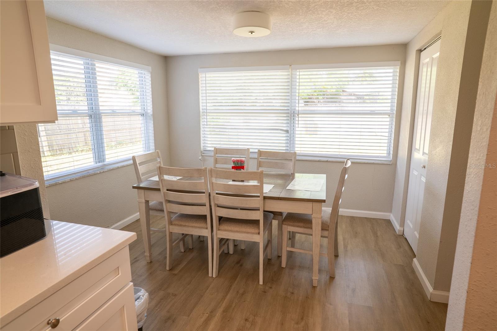 11041 TAFT DR — photo 10