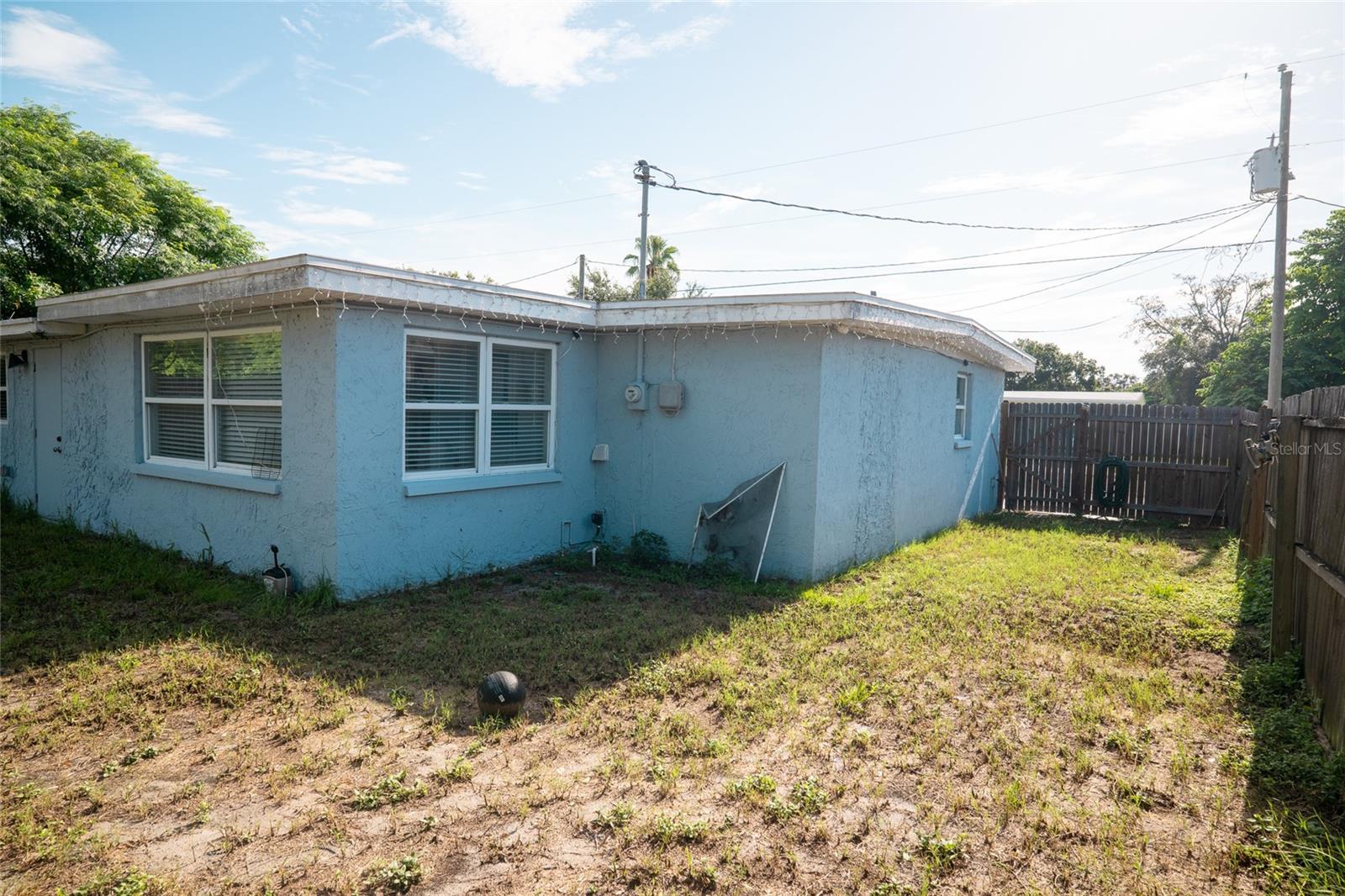 11041 TAFT DR — photo 21