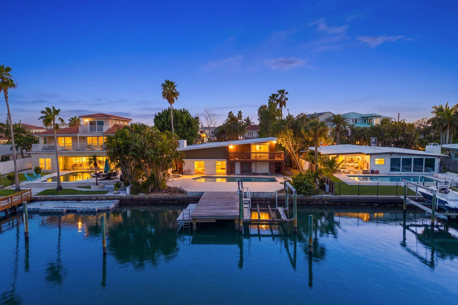 31 DOLPHIN DR — photo 35