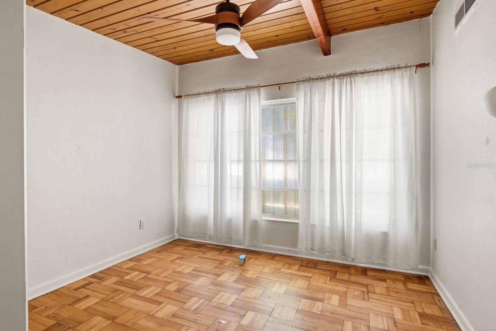 31 DOLPHIN DR — photo 11