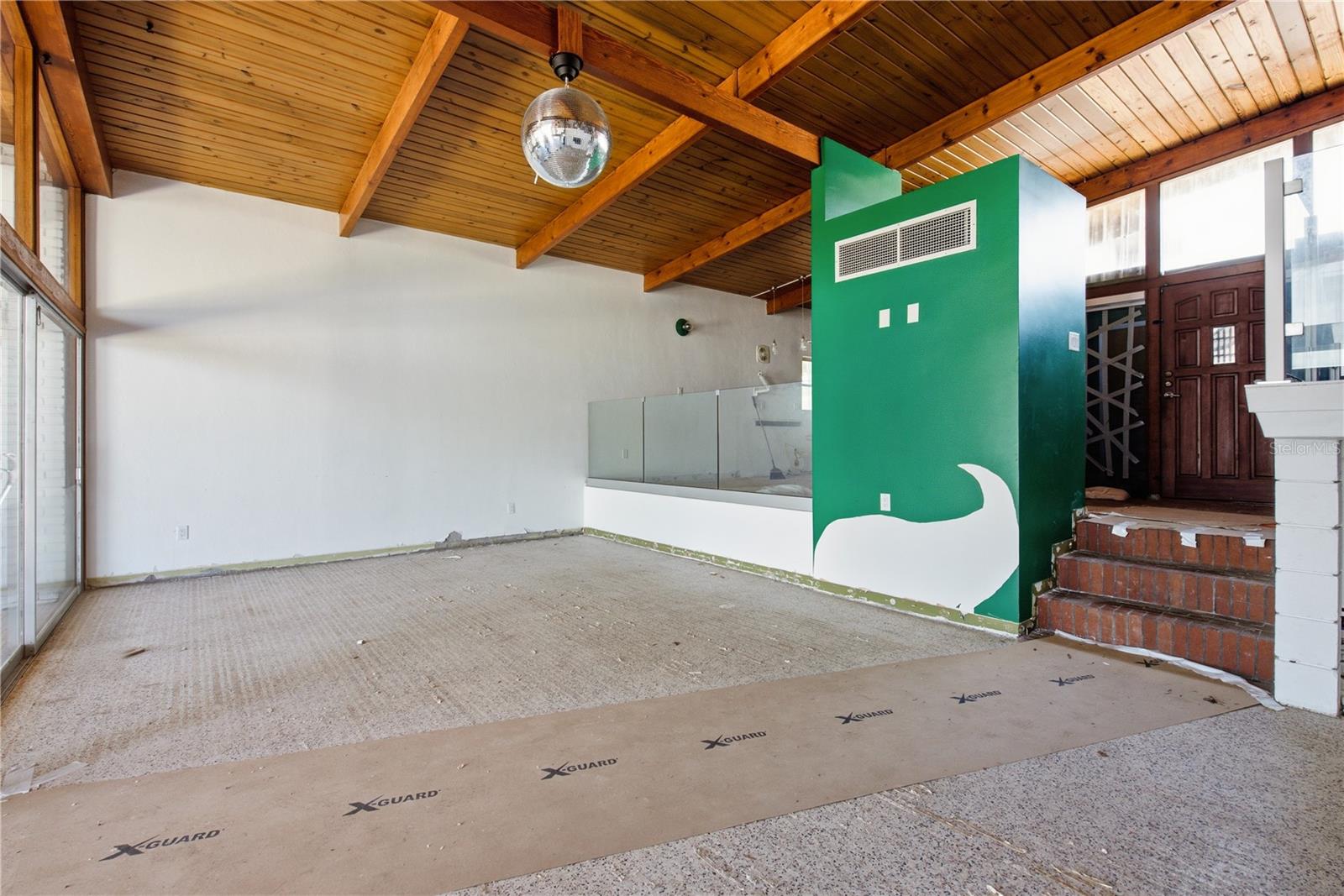 31 DOLPHIN DR — photo 18