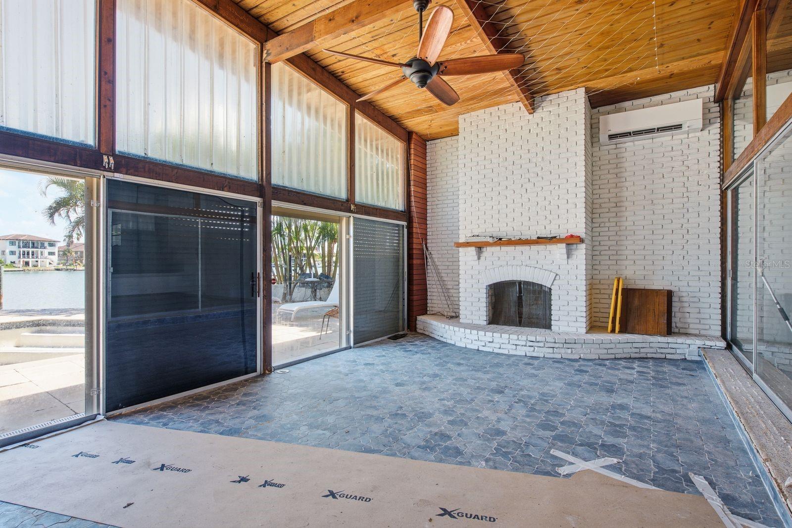 31 DOLPHIN DR — photo 4