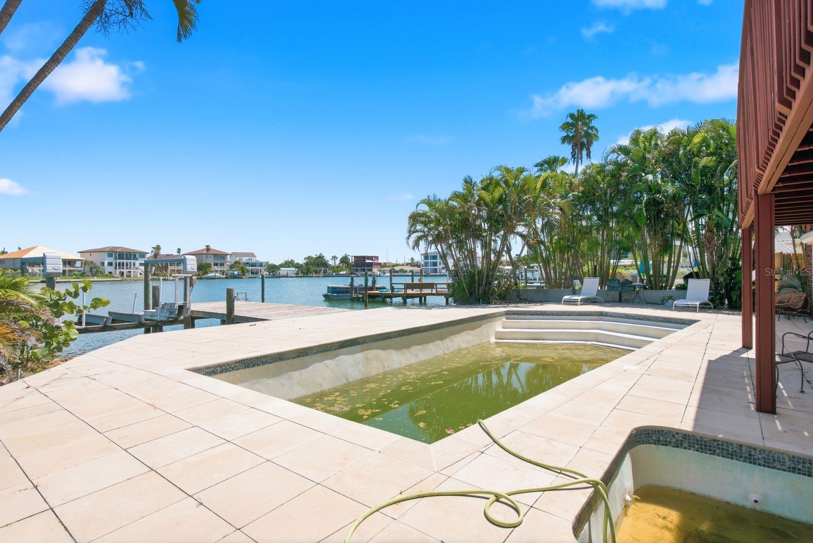 31 DOLPHIN DR — photo 22