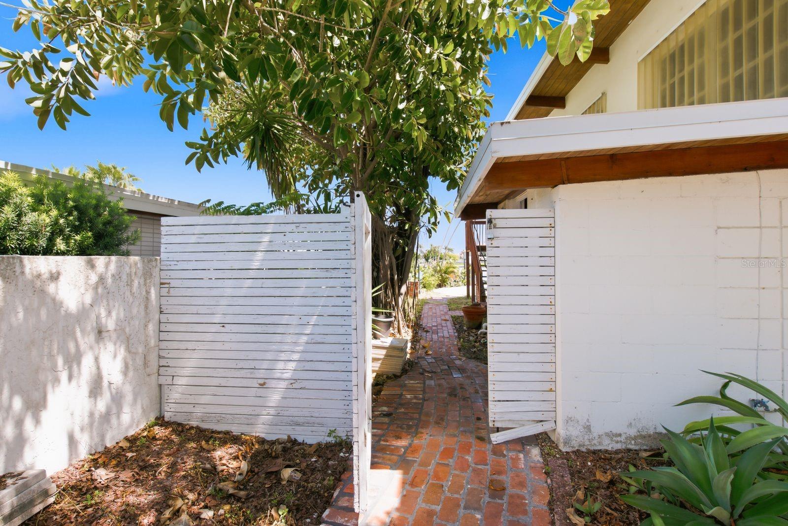 31 DOLPHIN DR — photo 26