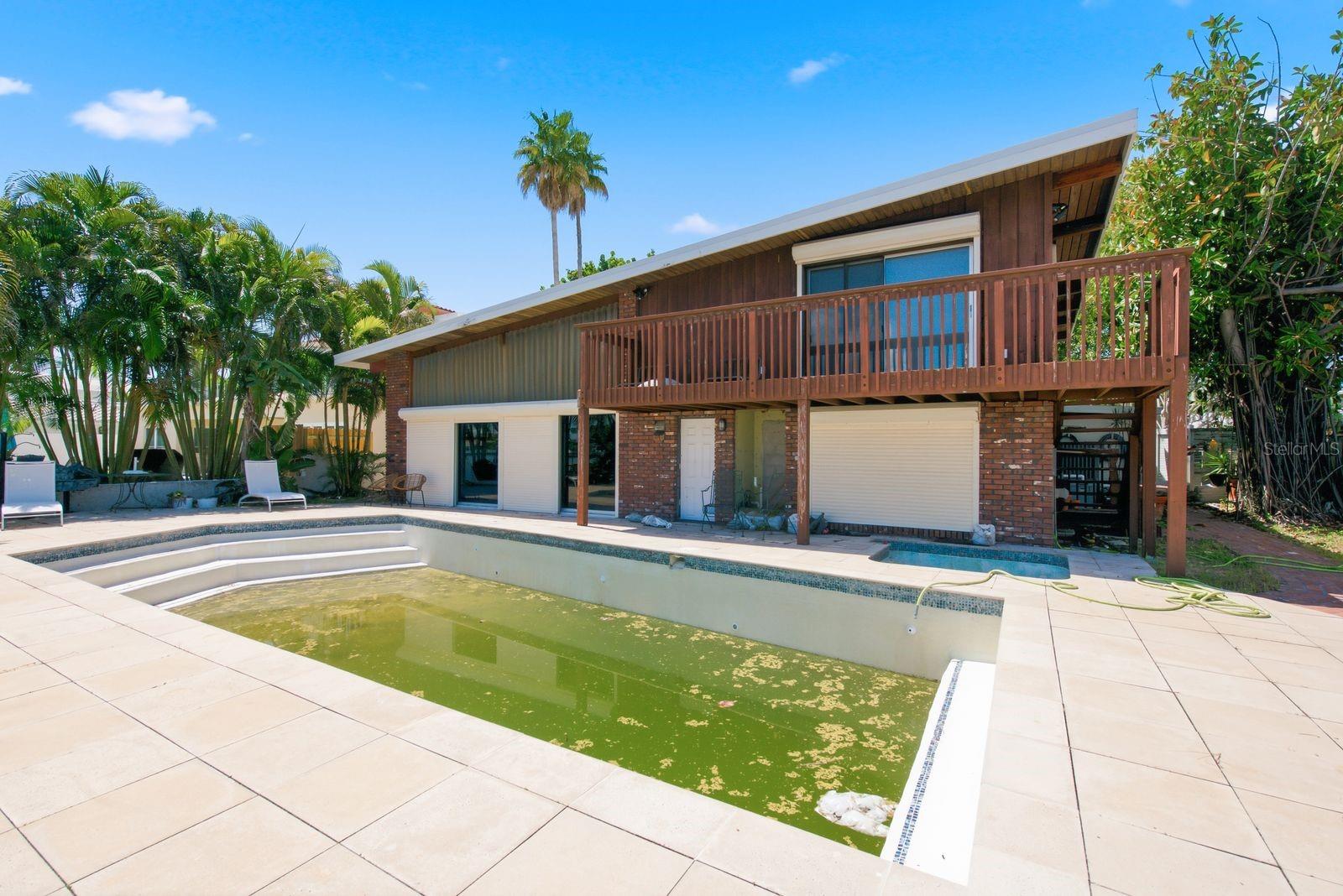 31 DOLPHIN DR — photo 23