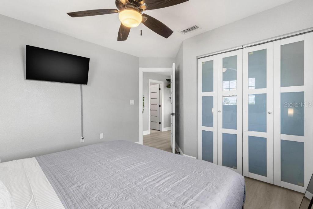 14500 N BAYSHORE DR — photo 27