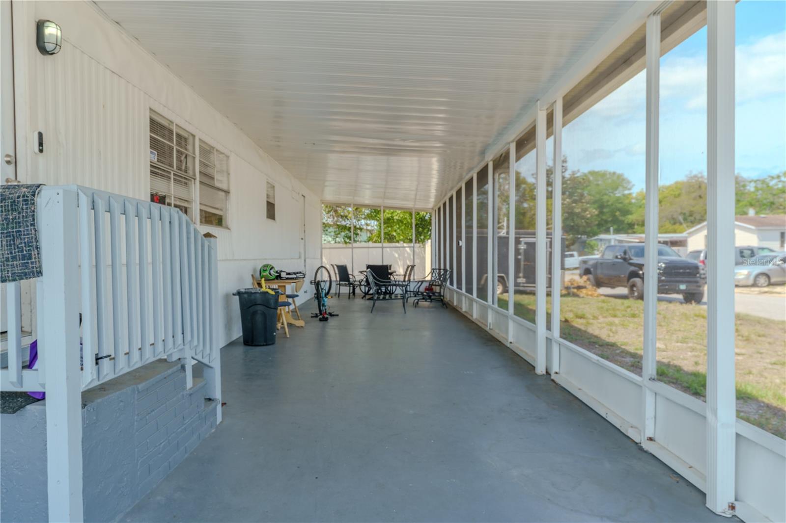 6621 BANDURA AVE — photo 5