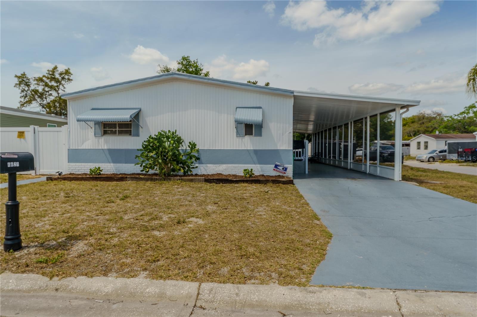 6621 BANDURA AVE — photo 4