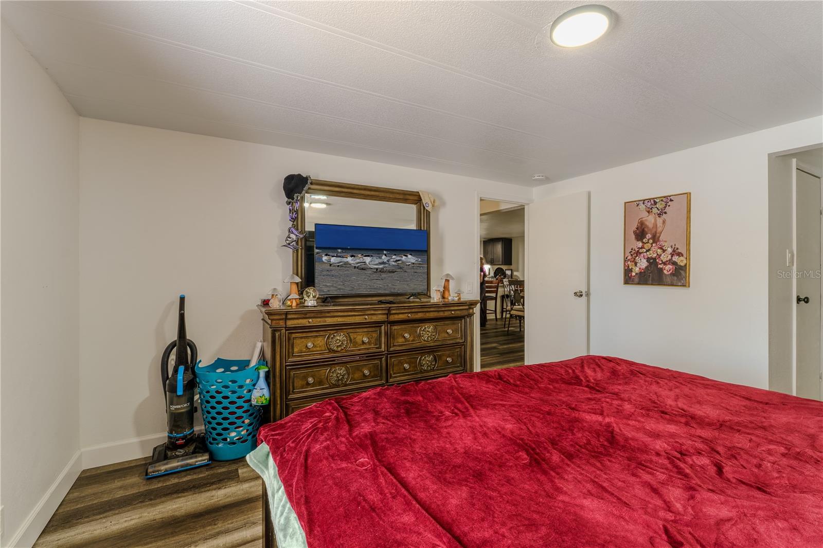 6621 BANDURA AVE — photo 11