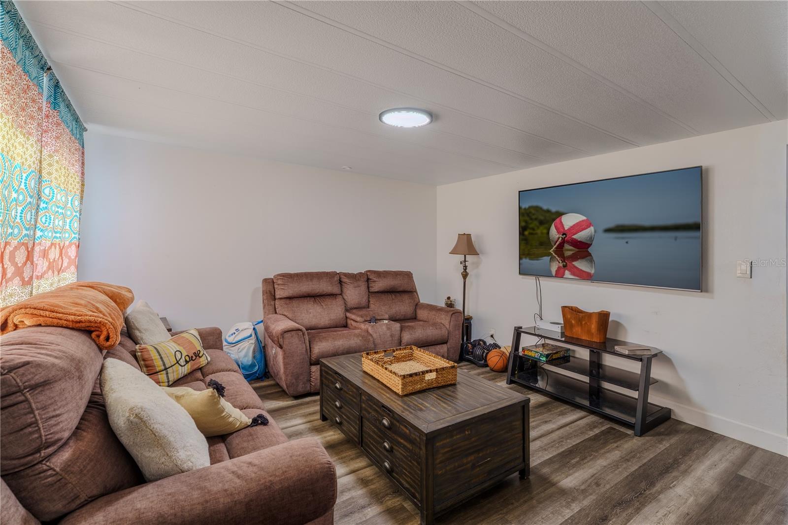 6621 BANDURA AVE — photo 7