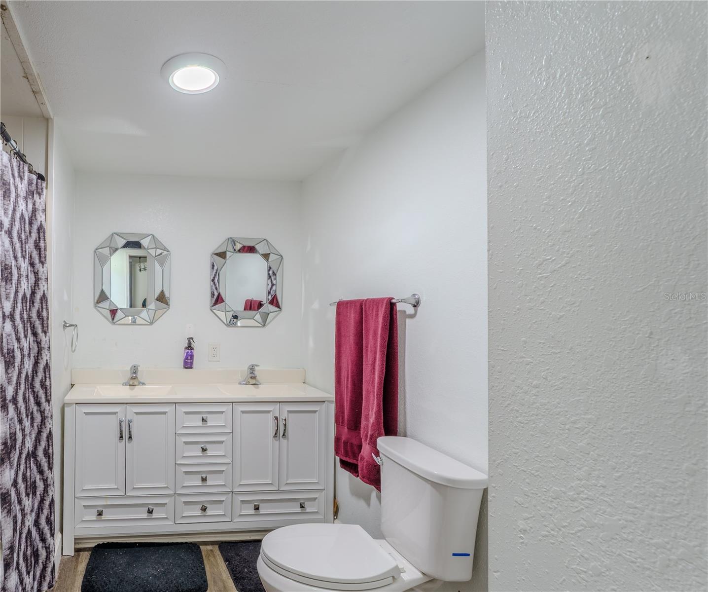 6621 BANDURA AVE — photo 19