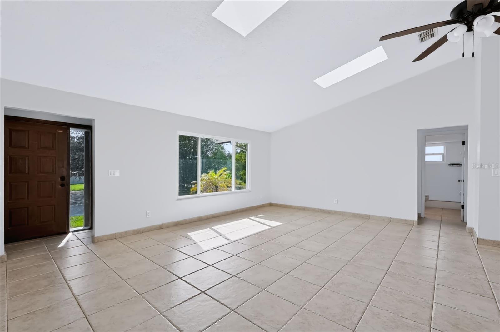 1035 ANCLOTE DR — photo 12