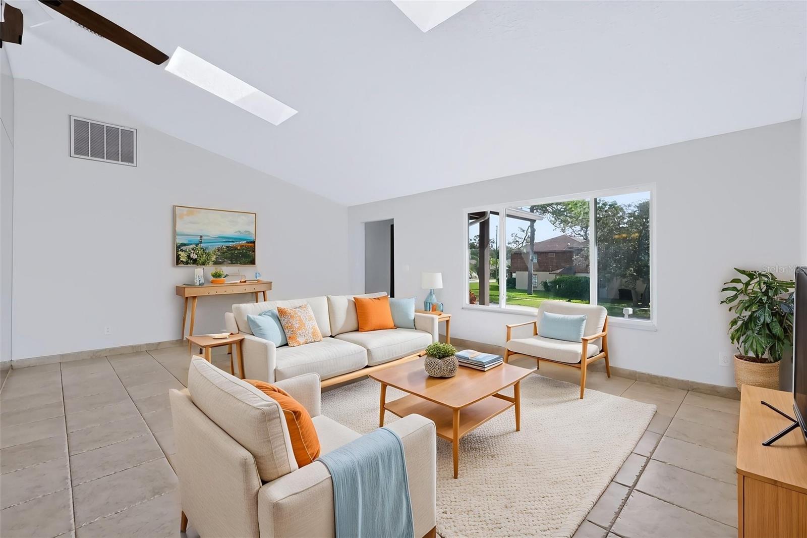 1035 ANCLOTE DR — photo 14