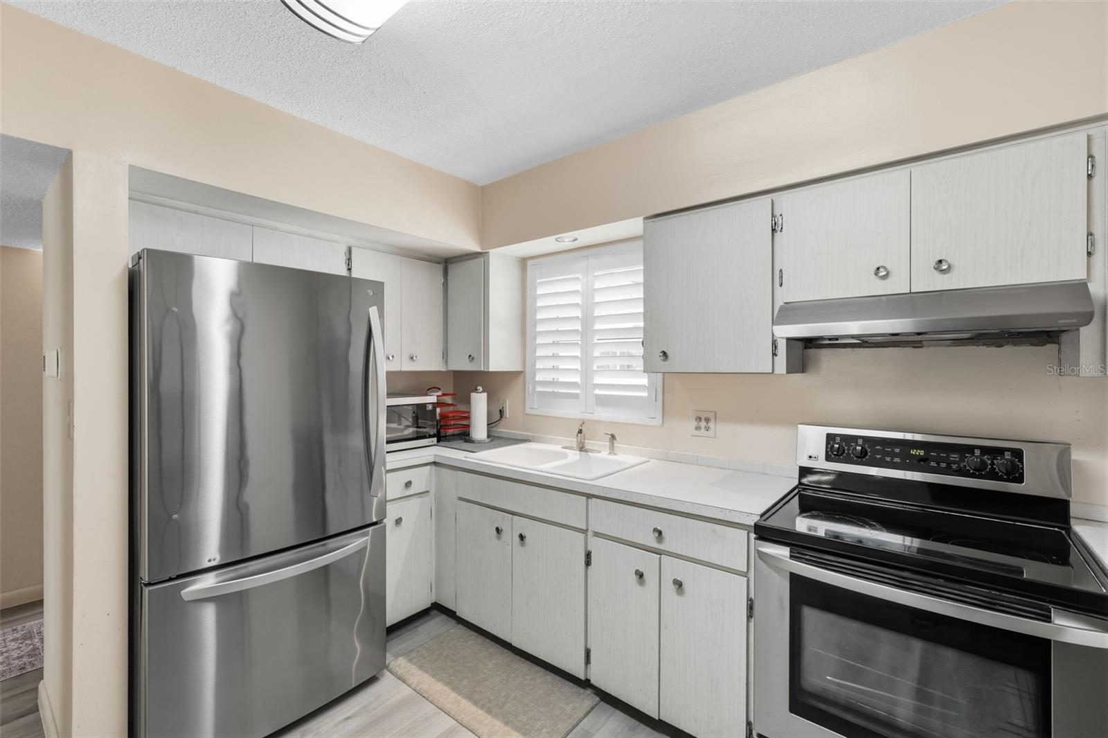9940 47TH AVE N #216 — photo 3