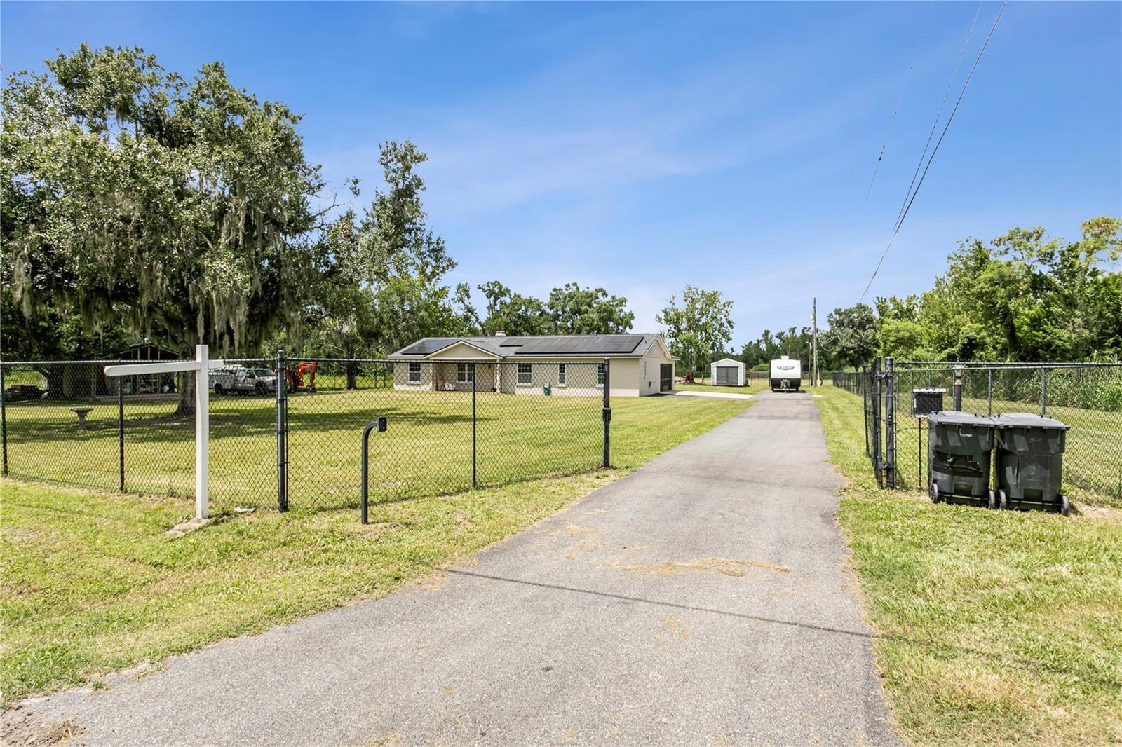 10710 BILL TUCKER RD — photo 2