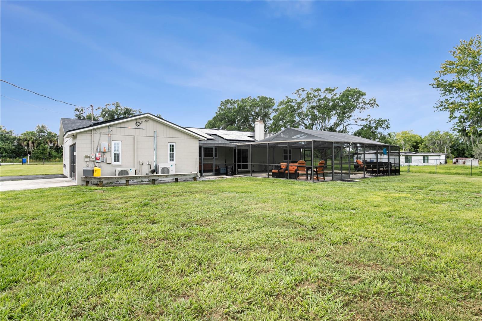 10710 BILL TUCKER RD — photo 38