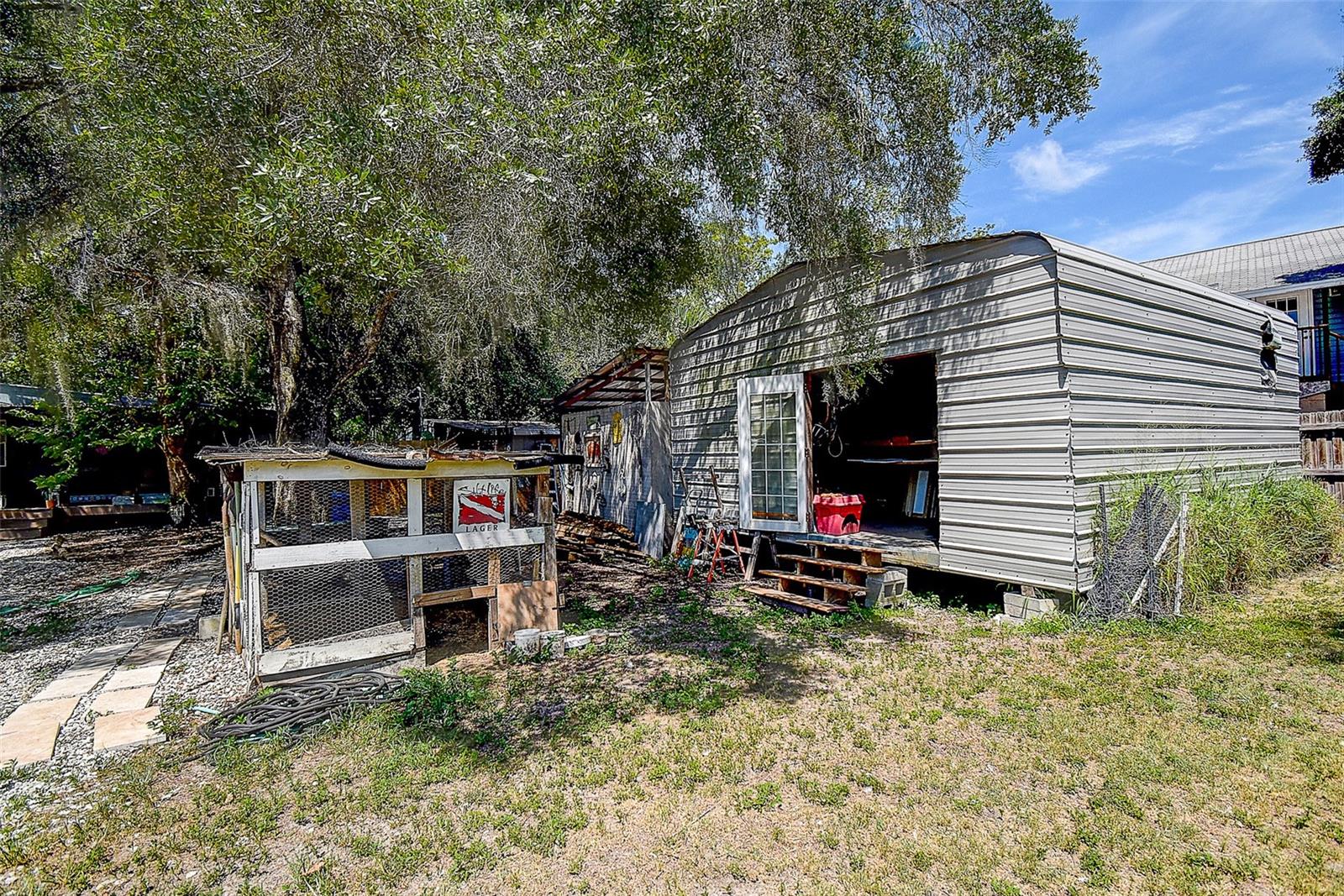 7033 CREEK DR — photo 46