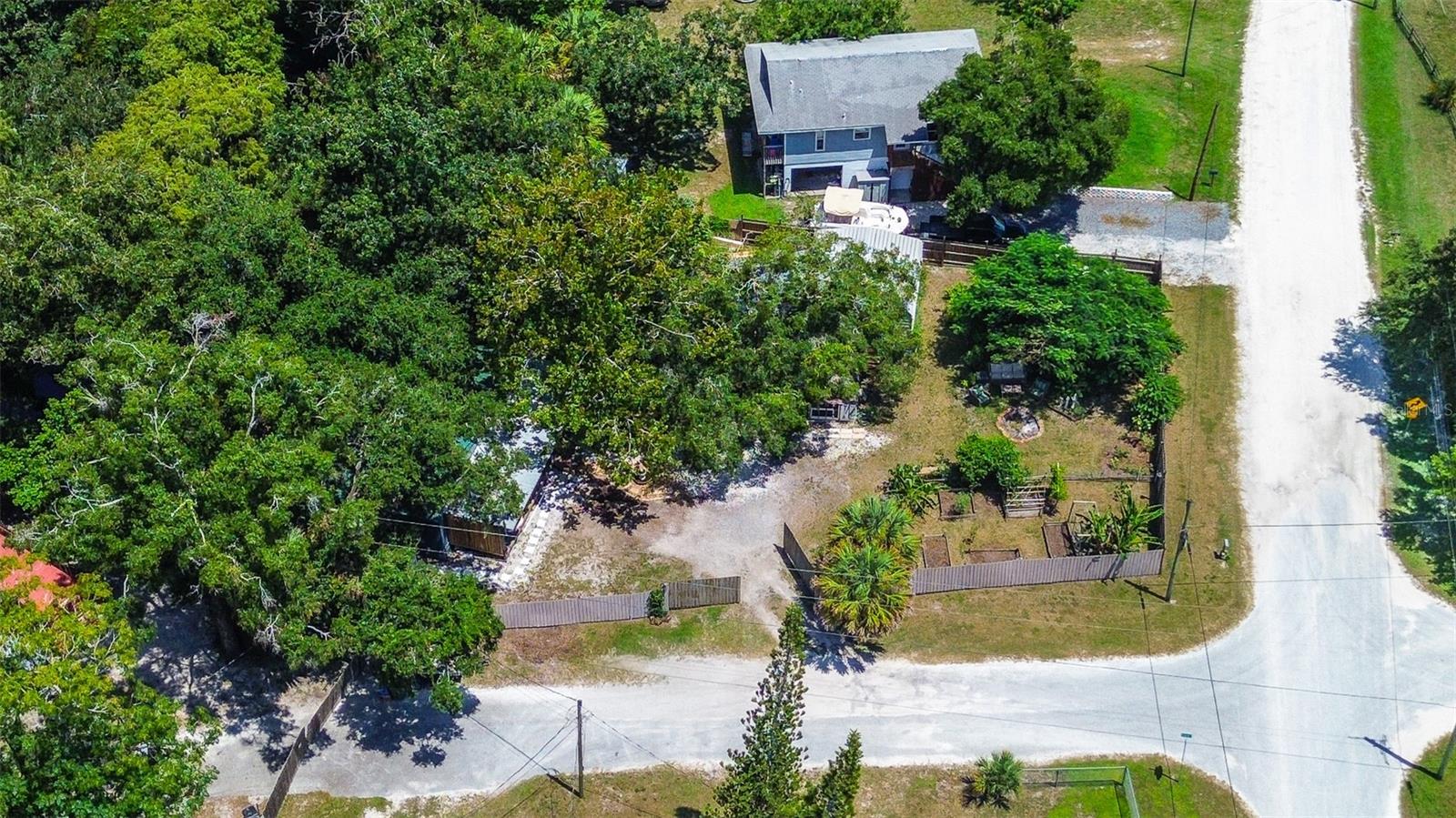 7033 CREEK DR — photo 60