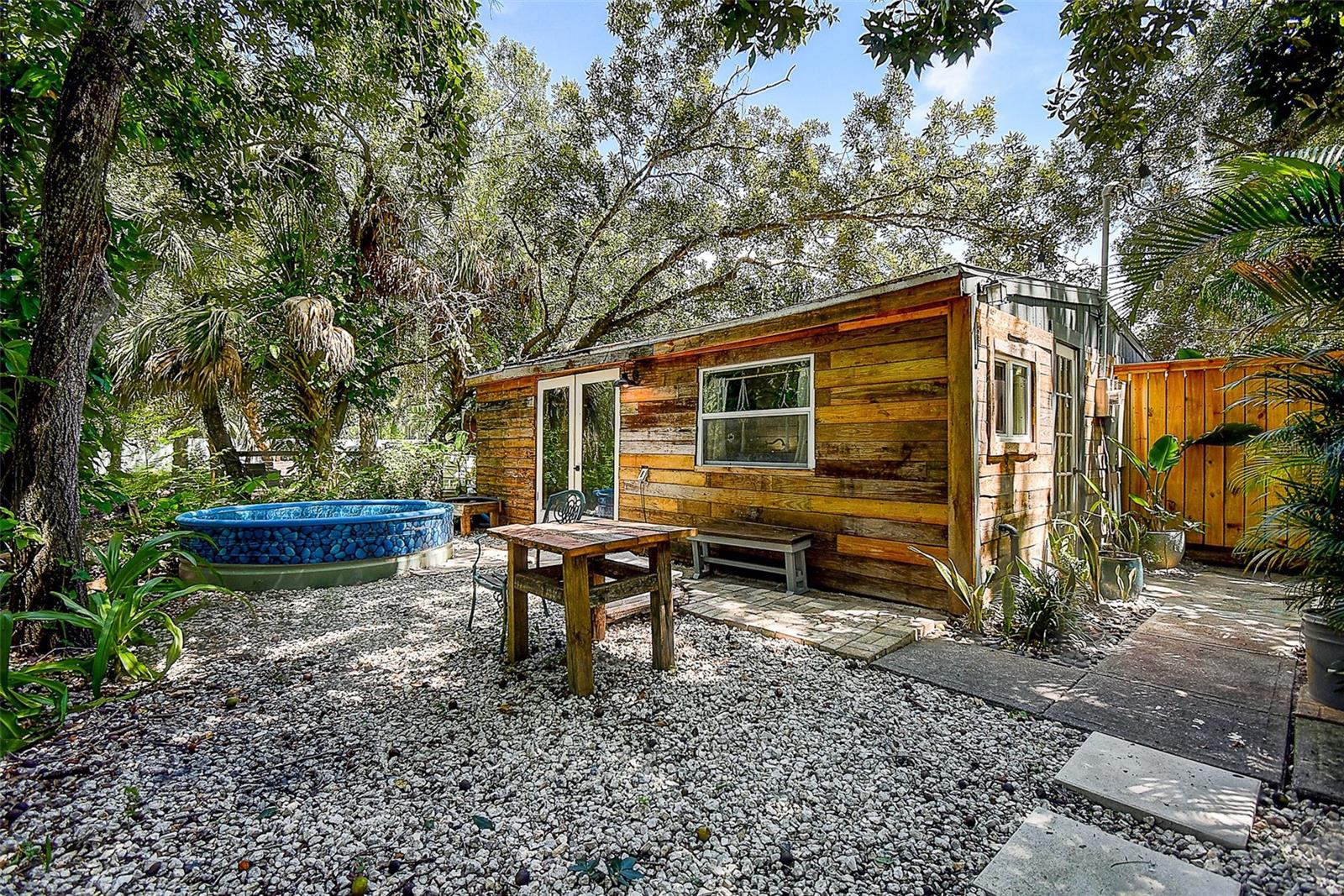 7033 CREEK DR — photo 36
