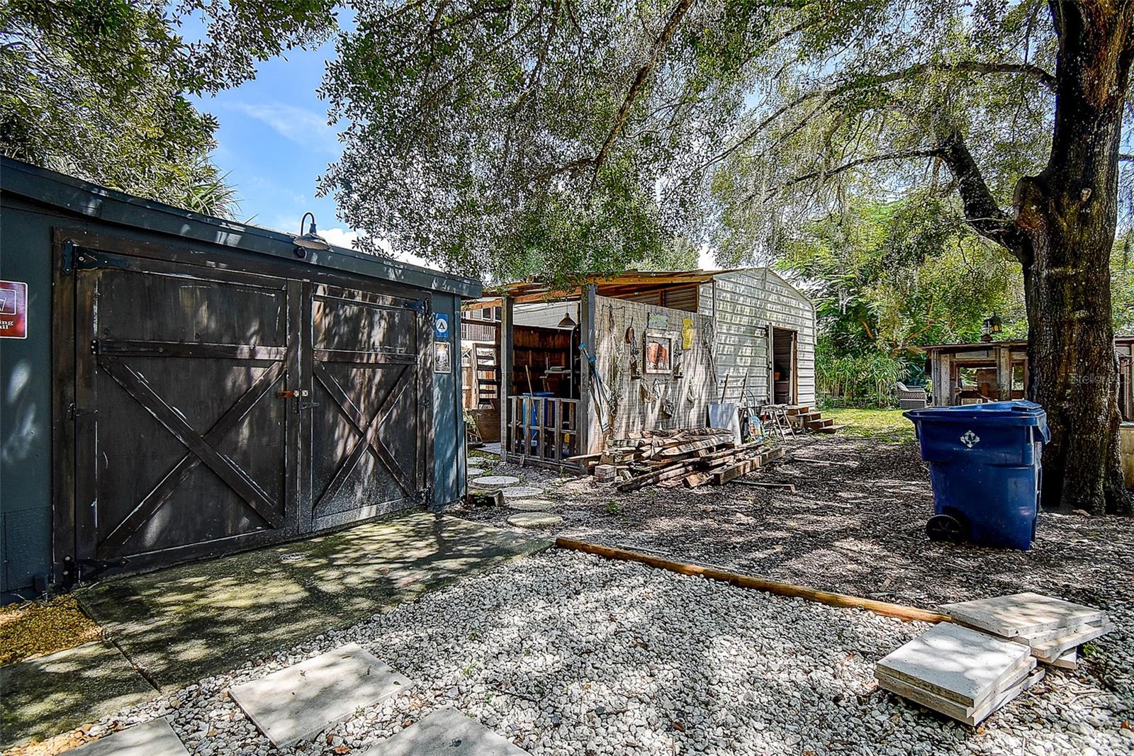 7033 CREEK DR — photo 45