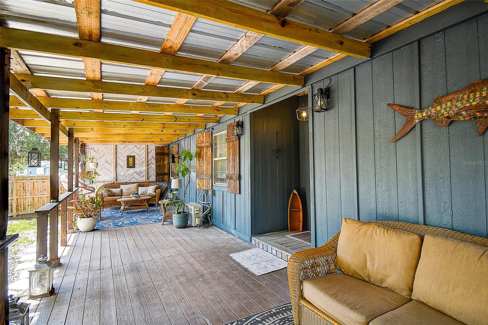 7033 CREEK DR — photo 4