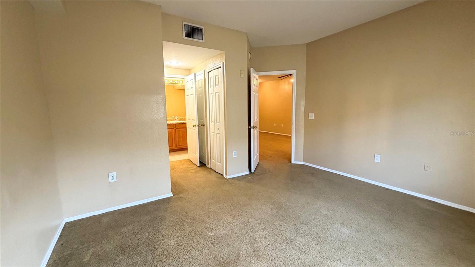 9523 GROVEDALE CIR #101 — photo 31