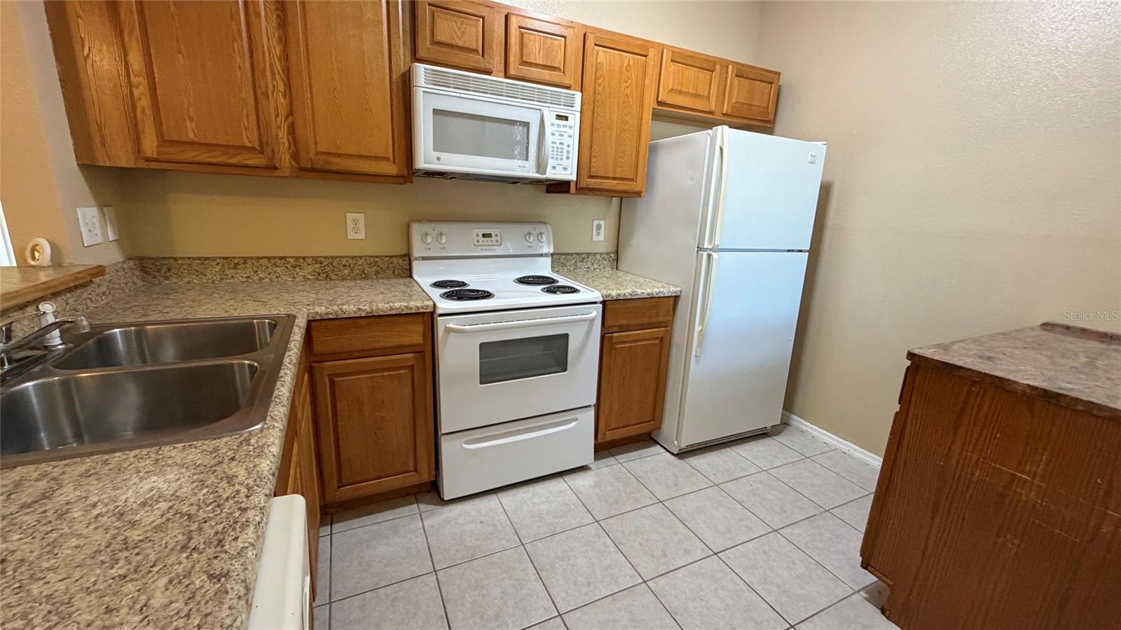 9523 GROVEDALE CIR #101 — photo 6