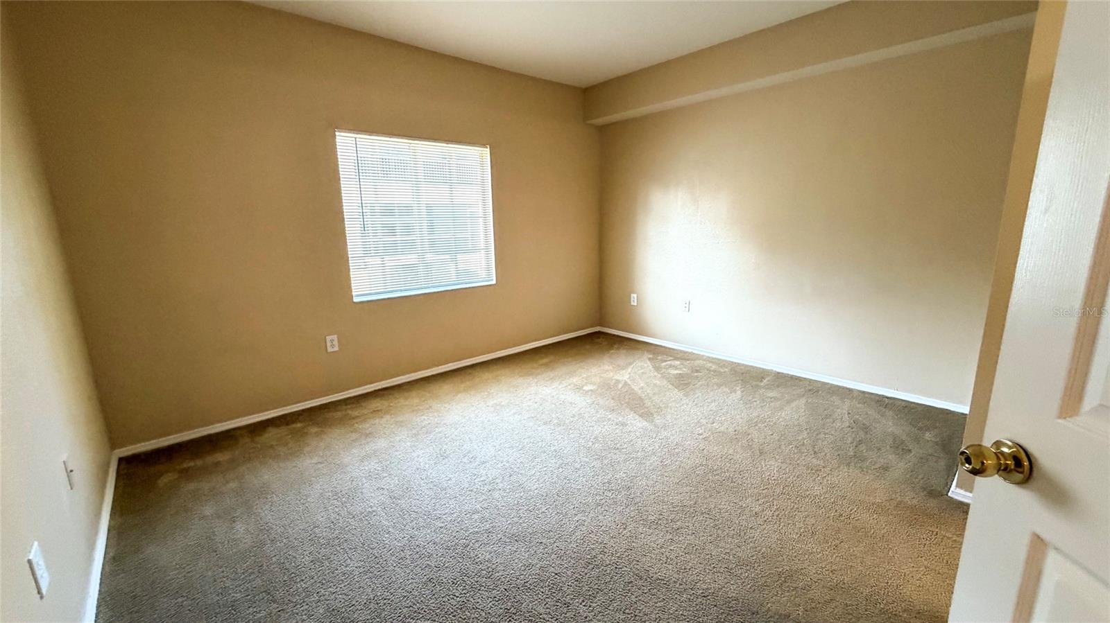 9523 GROVEDALE CIR #101 — photo 30