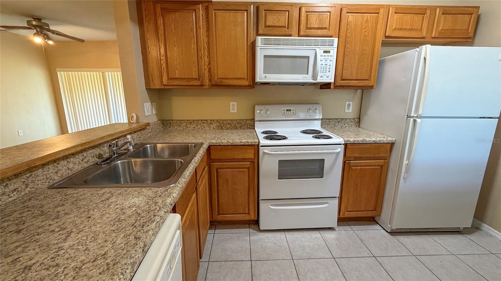 9523 GROVEDALE CIR #101 — photo 5