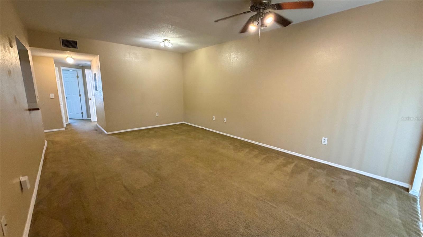 9523 GROVEDALE CIR #101 — photo 43