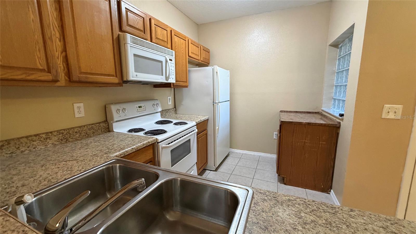9523 GROVEDALE CIR #101 — photo 7