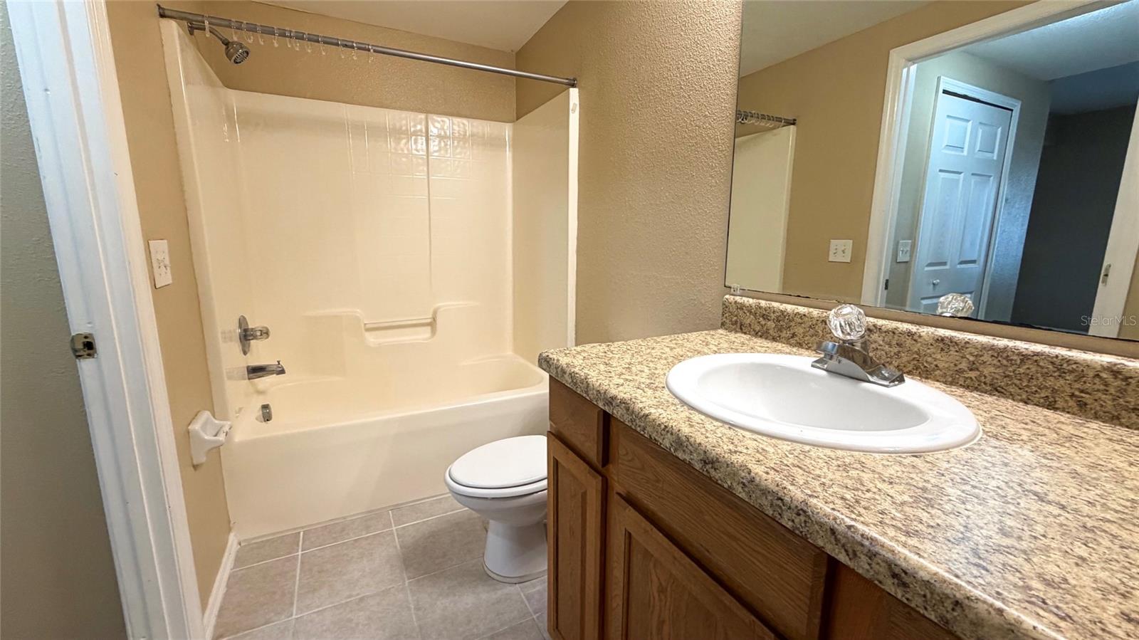 9523 GROVEDALE CIR #101 — photo 36